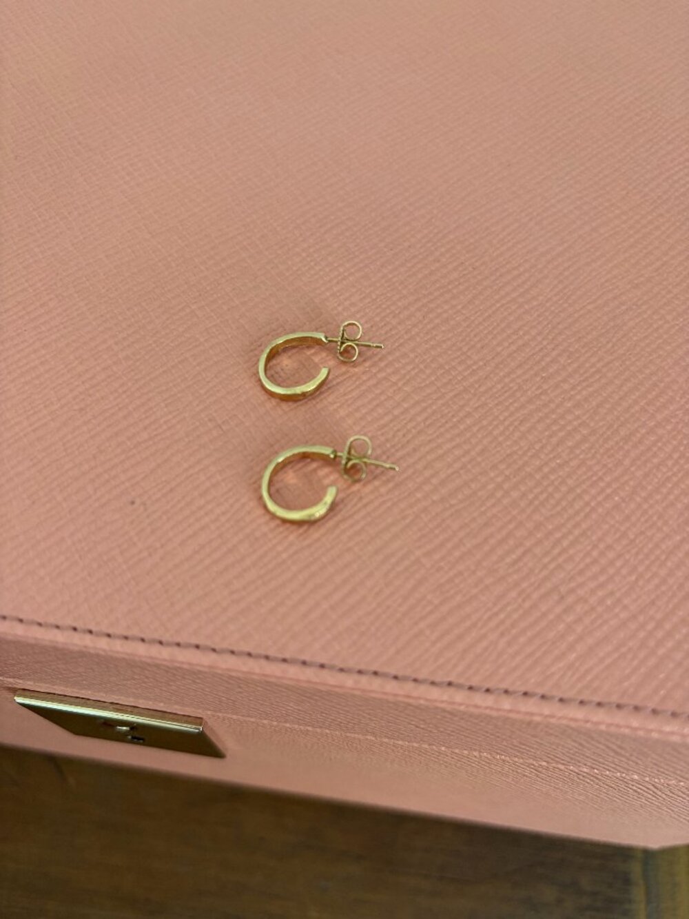 Jane Pope straight hoops